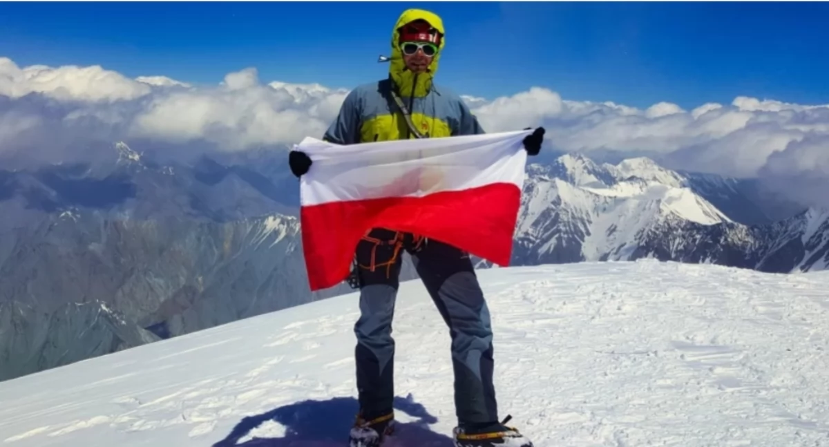 Piotr Krzyżowski zdobywa Makalu – ósmy ośmiotysięcznik bez tlenu i wsparcia