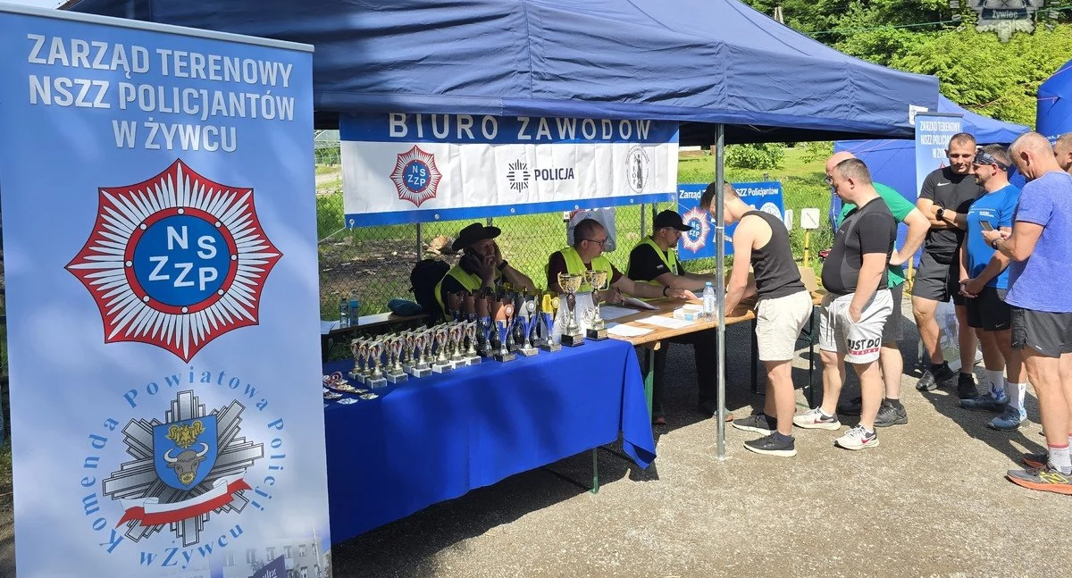 Górski Półmaraton Mundurowych i Młodzieży w Dolinie Zimnika