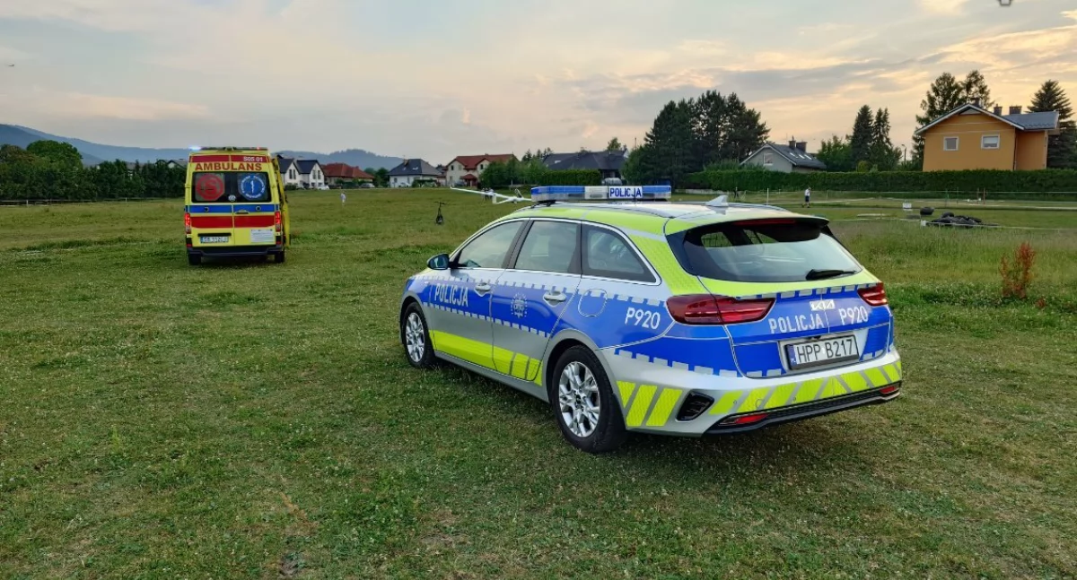 Nietrzeźwy pilot szybowca wylądował poza lotniskiem – tragedia była o krok