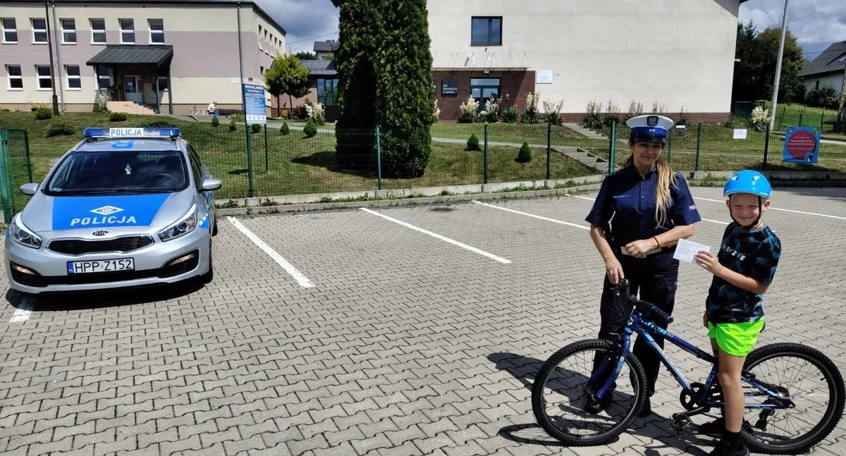 Policjanci z Żywca uczą dzieci i młodzież bezpiecznych wakacji