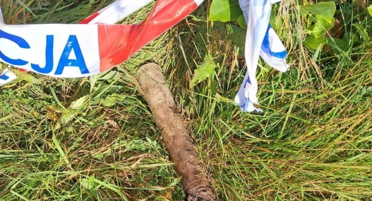 Niebezpieczne znalezisko w Rychwałdzie – odnaleziono pocisk z czasów II Wojny Światowej