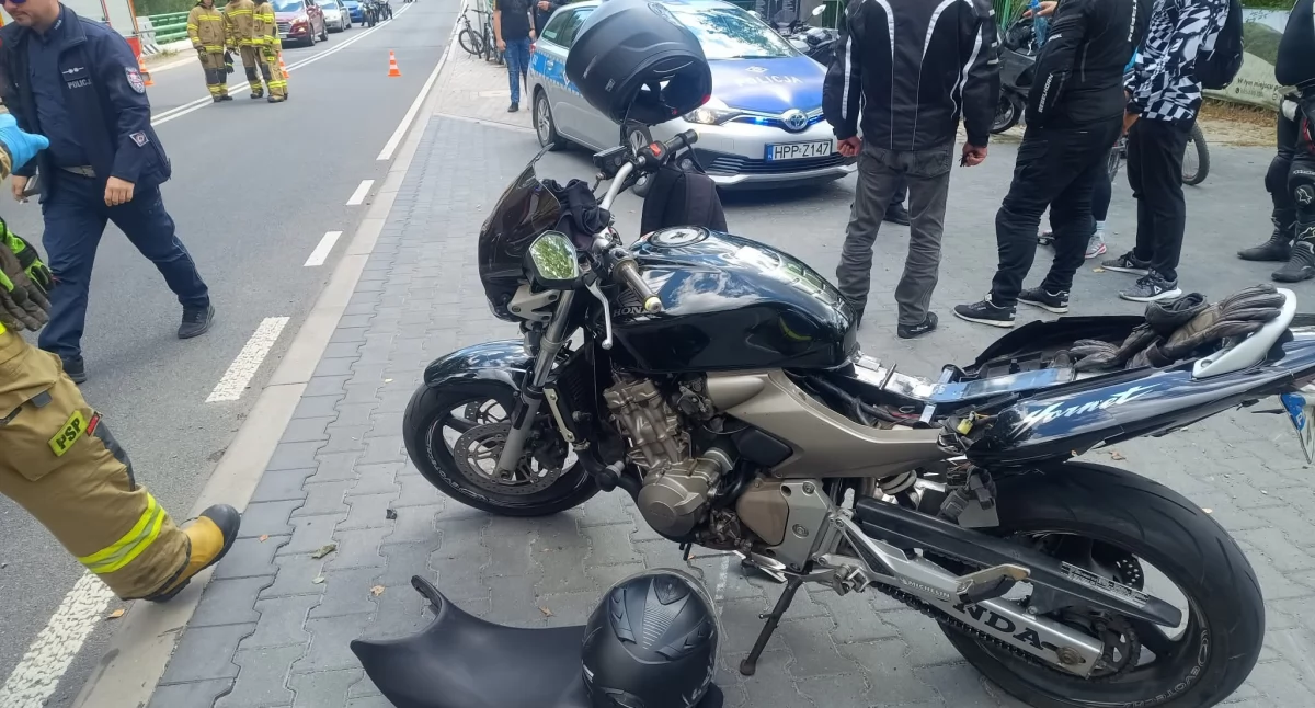 Wypadek dwóch motocyklistów w Oczkowie – jedna osoba trafiła do szpitala