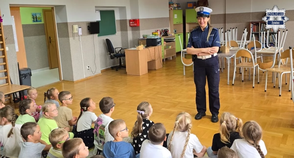 Bezpieczna droga do szkoły – policjanci edukują najmłodszych
