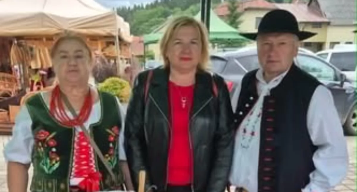 Polsko słowackie spotkanie kultury i tradycji na Novotska hrudka z udziałem Ujsoł