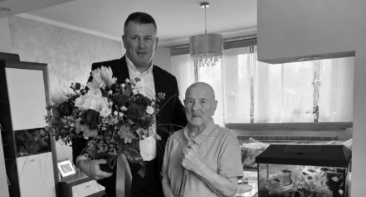 Odejście Józefa Hulki artysty który świętował setne urodziny