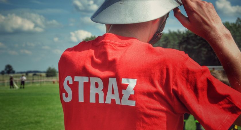 Transport do punktów szczepień. Strażacy pomagają!