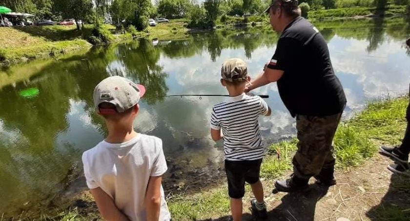Tajniki wędkarstwa - właśnie odbyły się zawody spławikowe dla dzieci