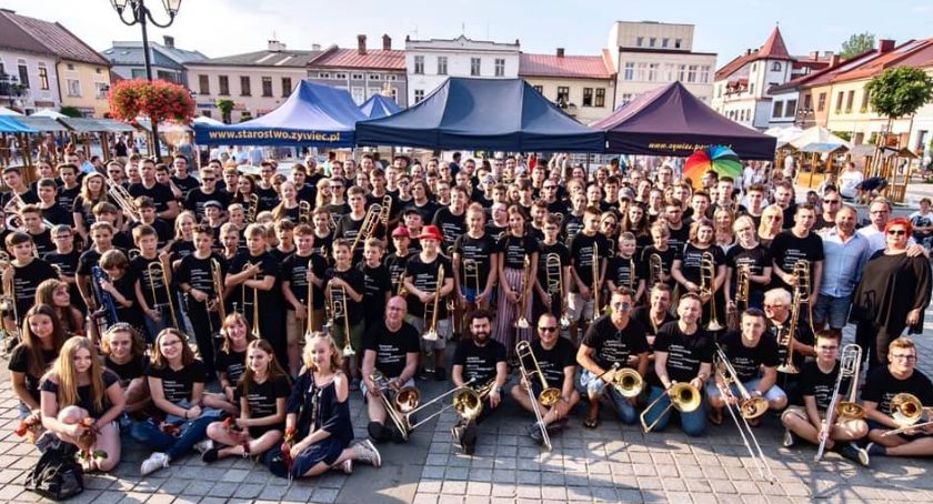 Wielkimi krokami zbliża się 15. #ŻywieckieSuwakowanie