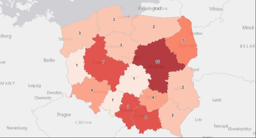 Spokój na koronawirusowym morzu! Czwartej fali nie widać 