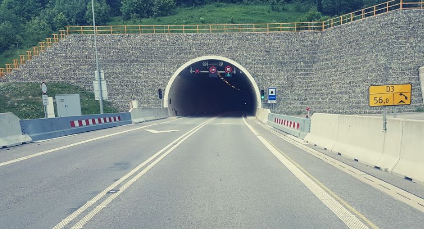 Słowacy zamykają przygraniczna autostradę