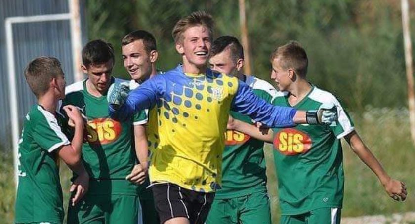 Grali w futbol, ale wyniki hokejowe