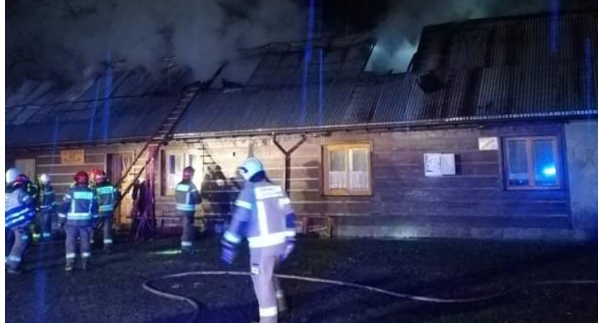 Domek letniskowy stanął w płomieniach