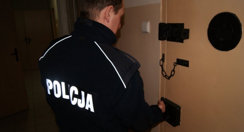 Reakcja skutkująca zatrzymaniem złodziei