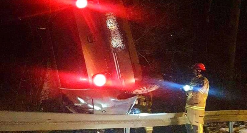 Las: Lądowanie na barierze 