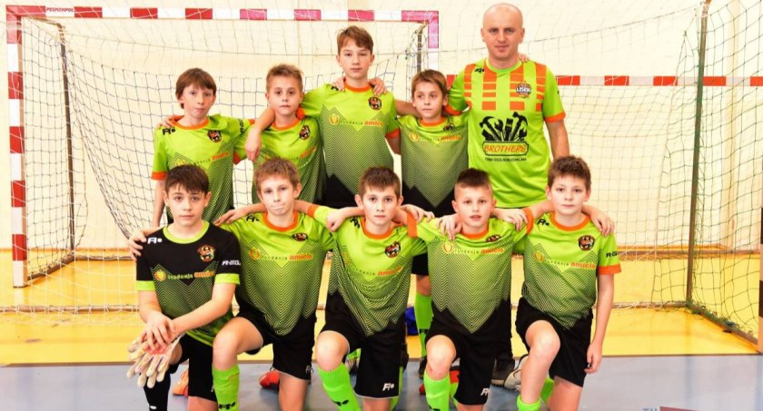 (VIDEO, FOTO) Lisek Milówka i Beskid Gilowice-Rychwałd zagrali w Clico Cup 2022. Jak im poszło? 