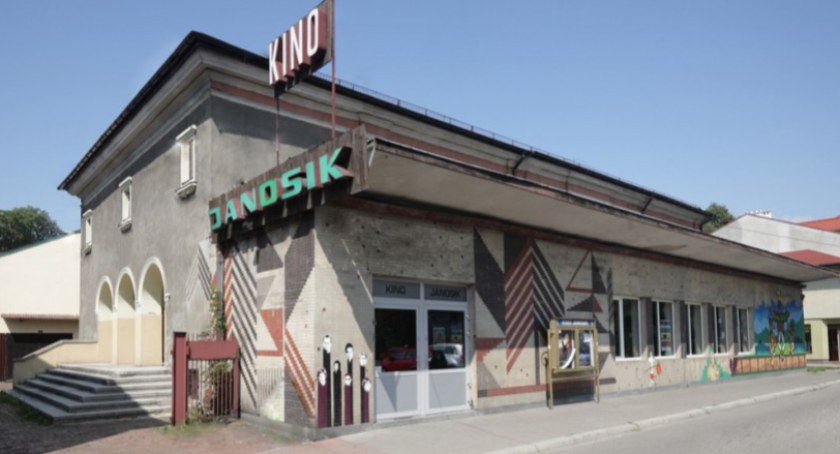 Jest kasa na remont Kina Janosik