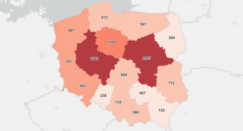 Maleje ilość zgonów wśród chorujących na COVID-19