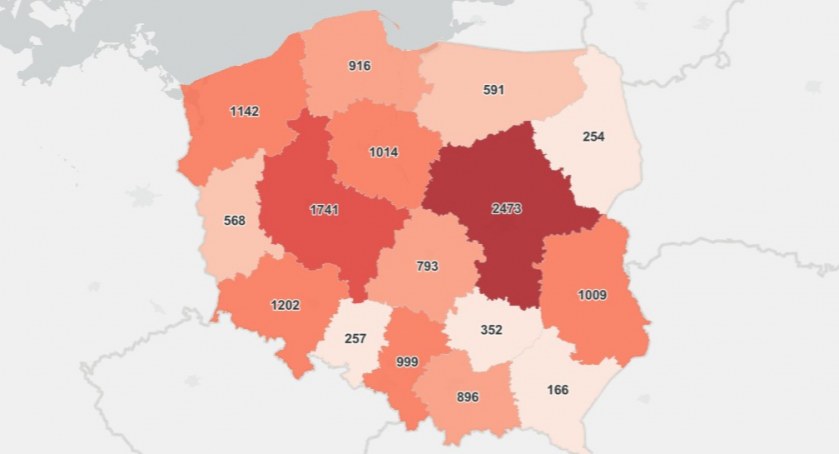 Przybyło zakażonych koronawirusem. Anomalia, czy zmiana trendu?
