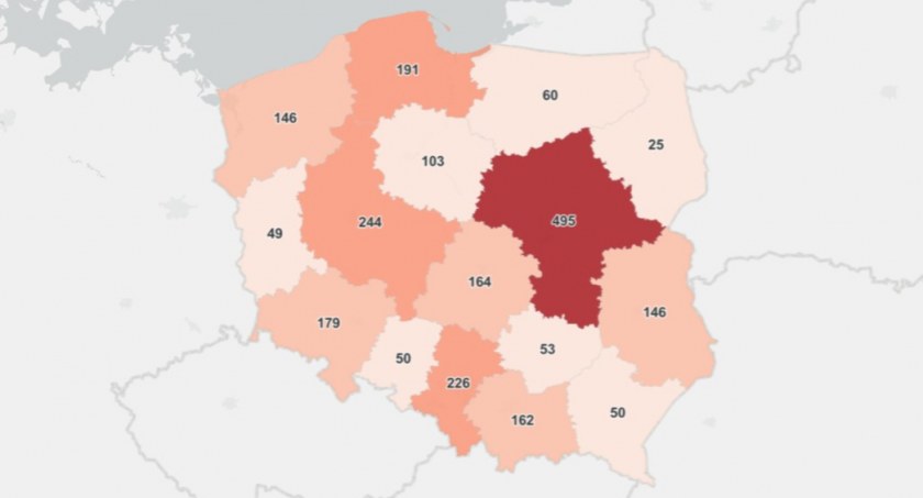Maseczki przestały być obowiązkowe. Dane potwierdzają zasadność 