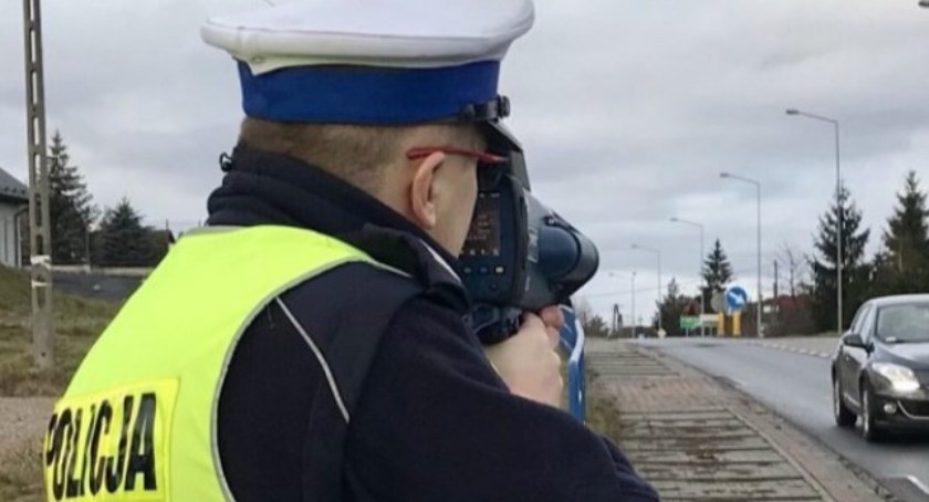 W terenie zabudowanym pędził 135 km/h