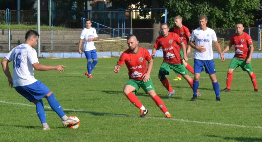 Świąteczna kolejka w okręgówce. Hitem starcie w Drogomyślu