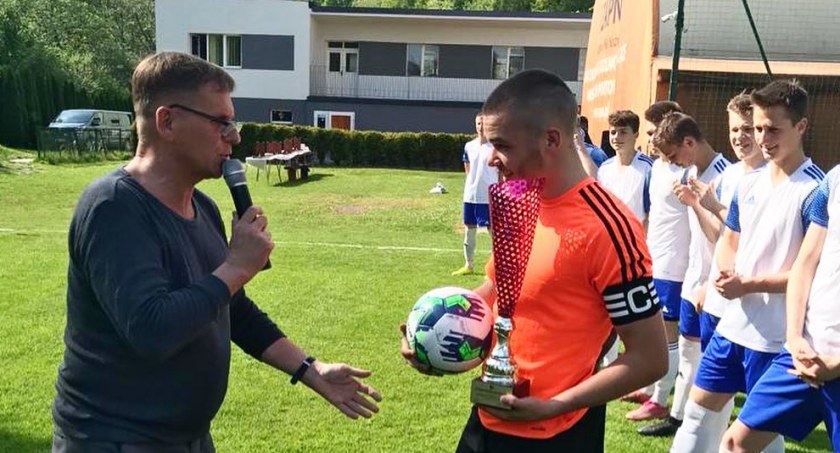 „Akademicy” już z pucharem za awans! Sokół też ląduje w A klasie! 