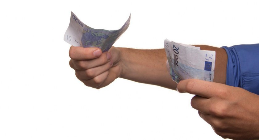 Jest 500+, 300+, a teraz będzie 1300 dla każdego?