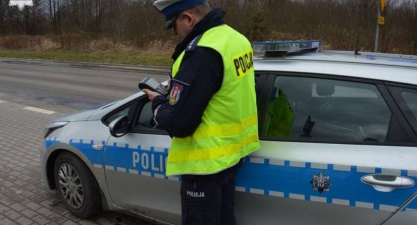  Zignorował znak stopu - zapłacił 1300 złotych