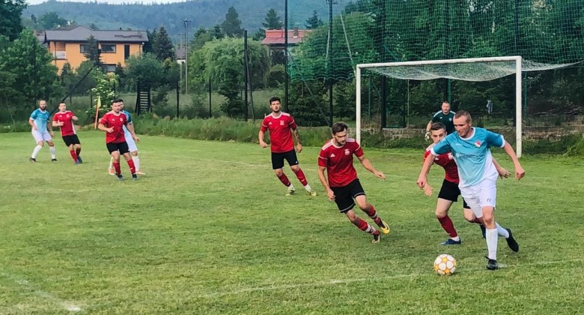 Hat-trick za hat-trickiem! Walka o baraż nabrała rumieńców 