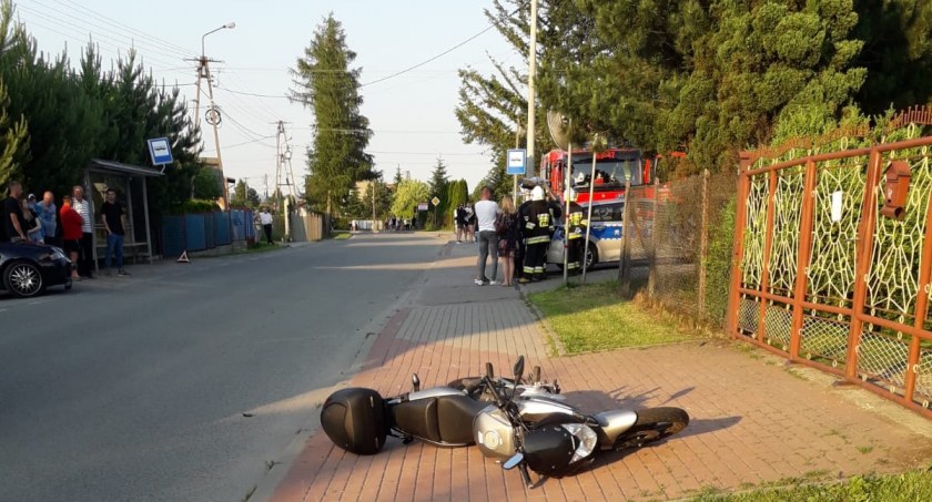 Pietrzykowice: Zderzenie samochodu z motocyklem 
