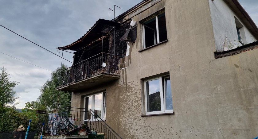 Cięcina: Duże straty po wieczornym pożarze domu! 
