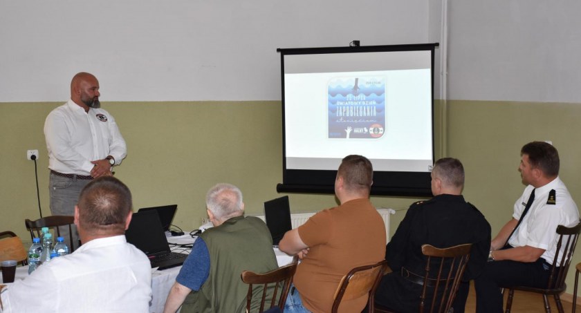 Bezpieczeństwo na zbiornikach Jeziora Żywieckiego przedmiotem spotkania służb, instytucji i lokalnych organizacji