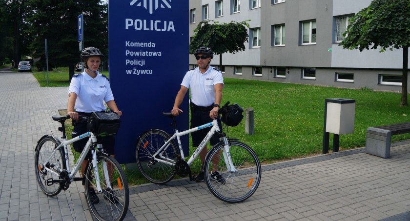 Policyjni rowerzyści w trosce o bezpieczeństwo