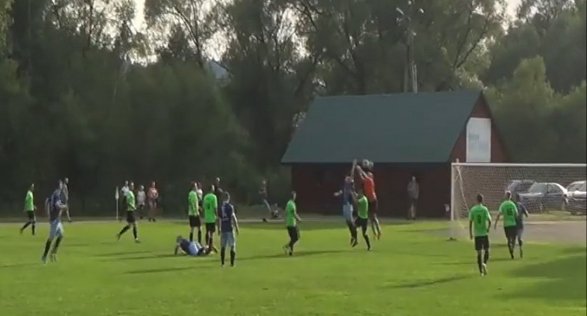 „Ręka boga” w Świnnej, udany start LKS Pewel Ślemieńska, Góral nie zdobył Korbielowa (video)