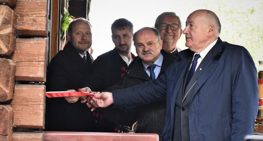Uroczyste odsłonięcie tablicy pamiątkowej Narodowych Sił Zbrojnych