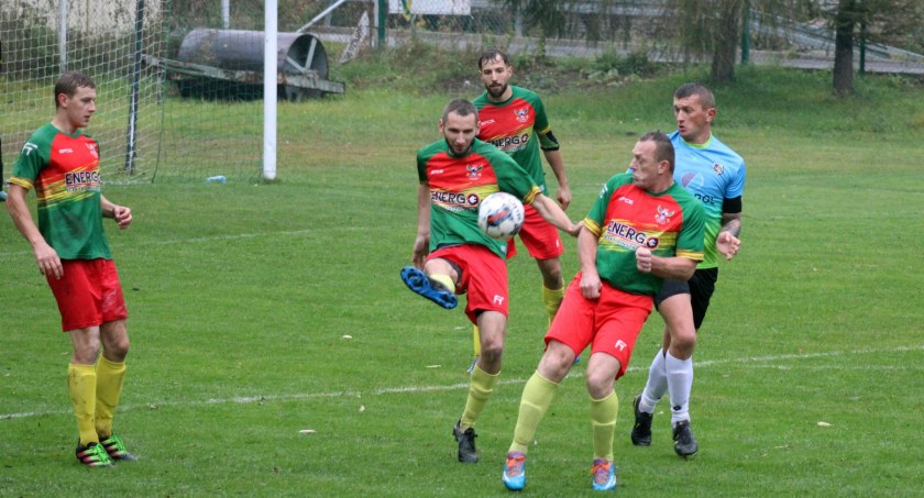 Starcie gigantów w Gilowicach, ale nie mniej ciekawie w Lipowej, Bystrej i… Czernichowie 