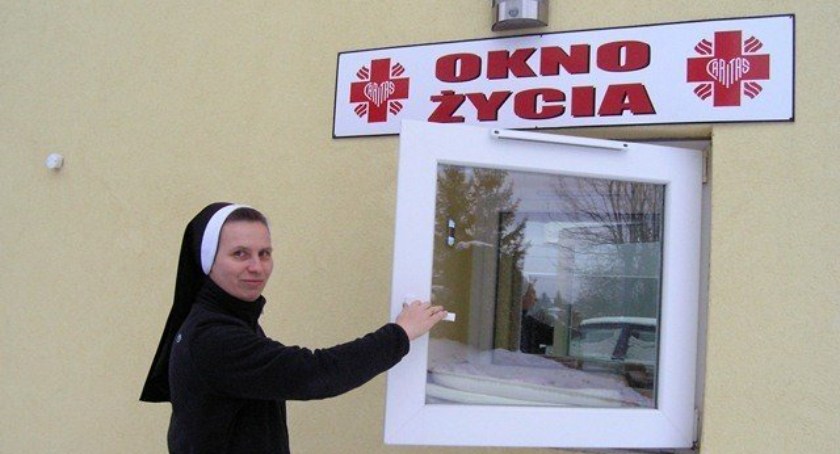 Noworodek w Bielskim Oknie Życia.