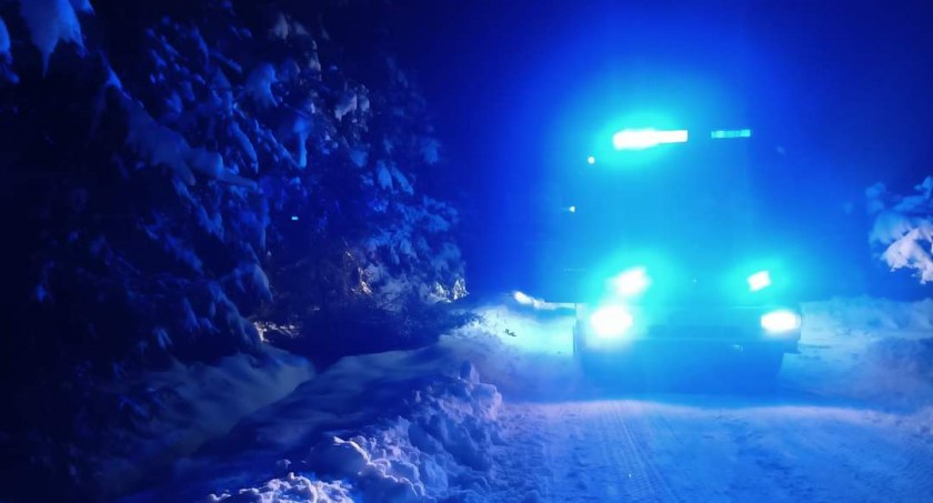 OSP Pietrzykowice wyjazd do powalonego  drzewa.