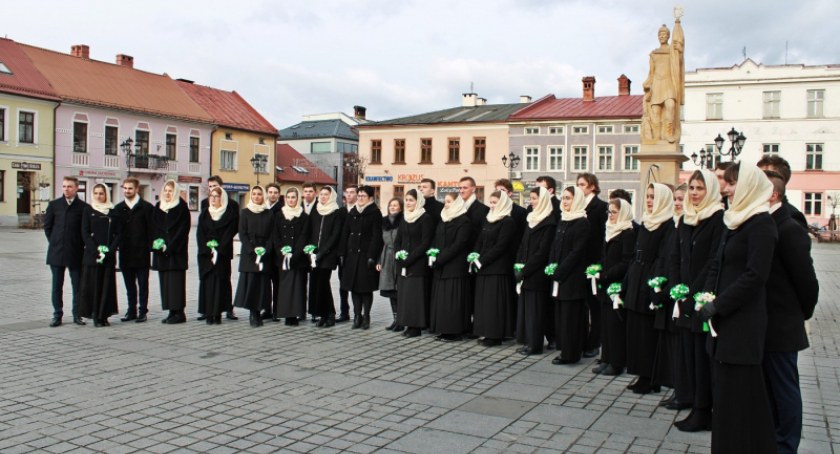 Zatańczą POLONEZA na żywieckim rynku