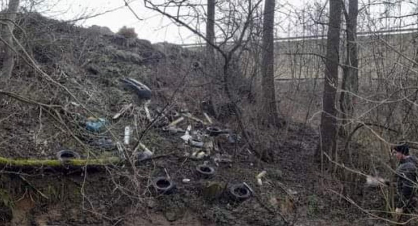 Pietrzykowice ktoś zrobił sobie śmietnik