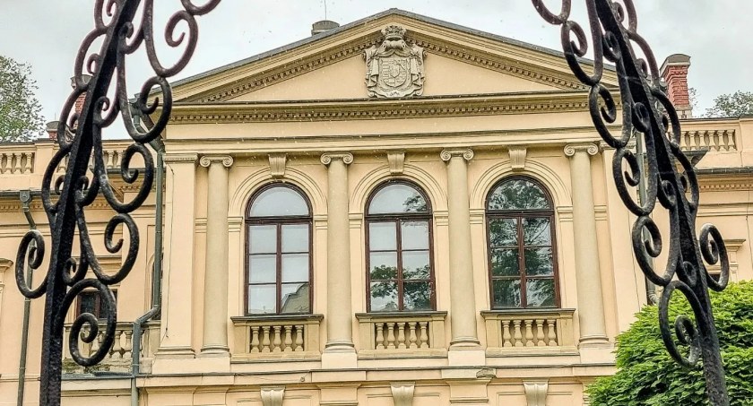Legendy Żywieckie. Beczka Na Żywieckim Rynku