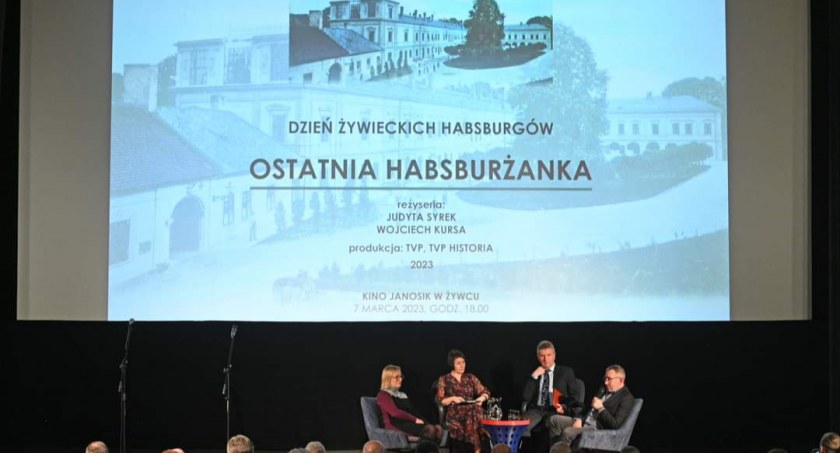 Burmistrz miasta Żywca Antoni Szlagor na pokazie filmu Ostatnia Habsburżanka