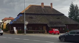 Stara Karczma w Jeleśni przechodzi remont dachu – za…