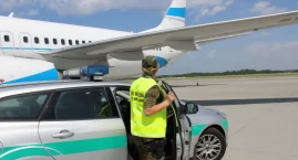 Żarty o bombach na lotnisku w Pyrzowicach kończą się&hellip;
