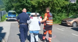 Dzielnicowy z Węgierskiej Górki pomógł zagubionej se&hellip;