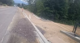 Strażacy z OSP Oczków rozwiązują problem z wjazdem p&hellip;