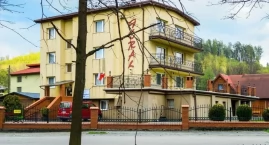 Domy wczasów dziecięcych uratowane po zdecydowanym s&hellip;