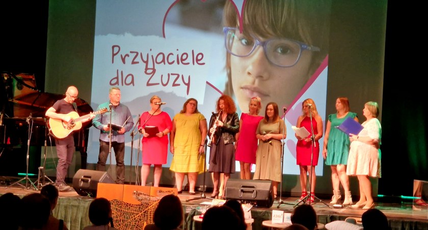 PRZYJACIELE DLA ZUZY