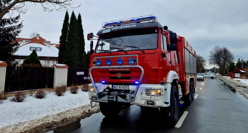 POŻAR PODDASZA W POBLISKIM LIPKOWIE