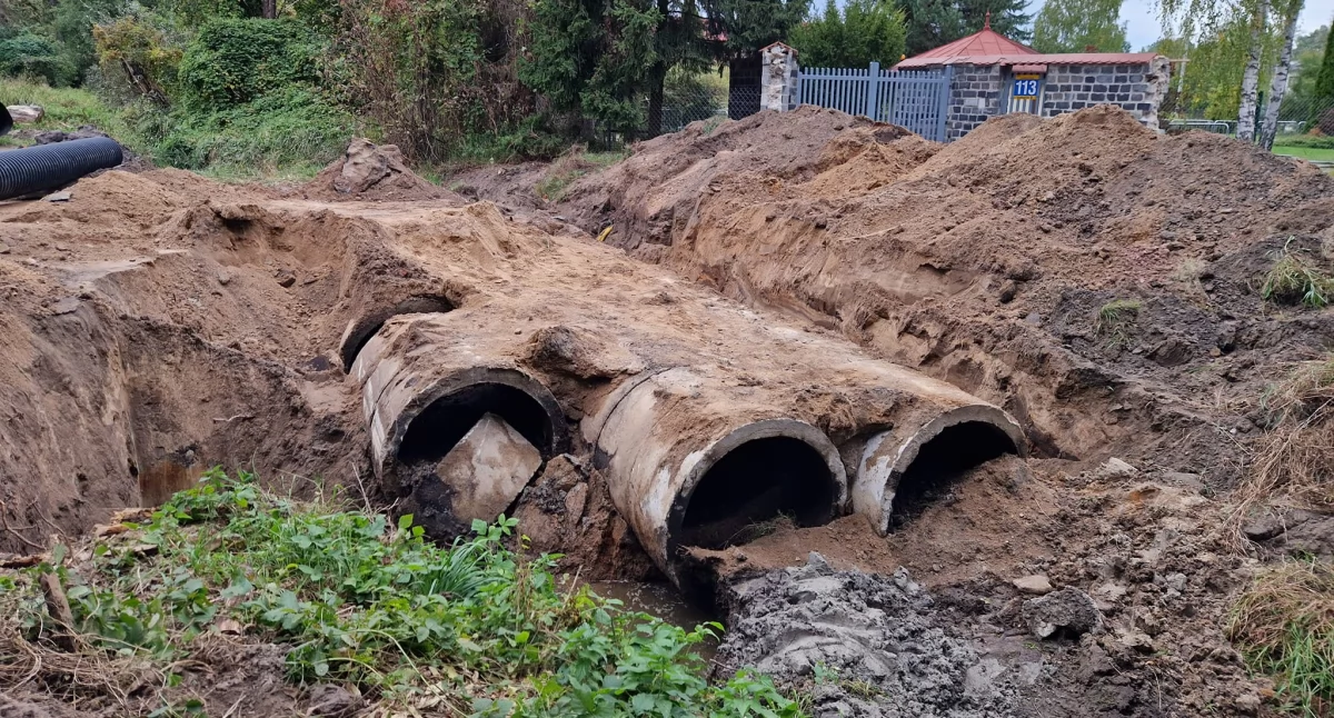 KIEROWCO, CZYTAJ ZNAKI DROGOWE